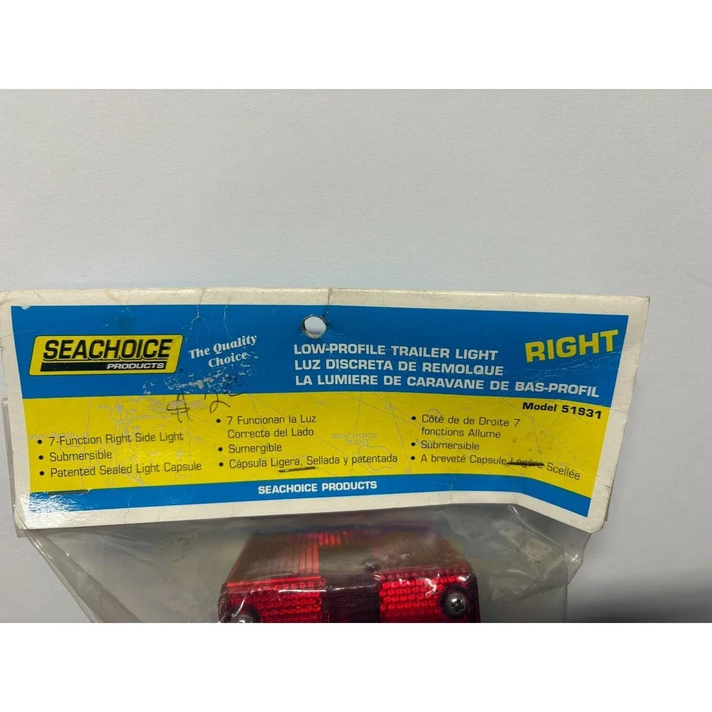 SEACHOICE 51931 Right Side 7-Function Low-Profile Submersible Trailer Light Used